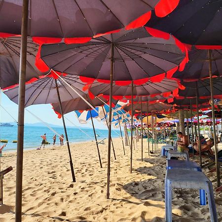 Candy Beach Seaview Jomtien Luaran gambar