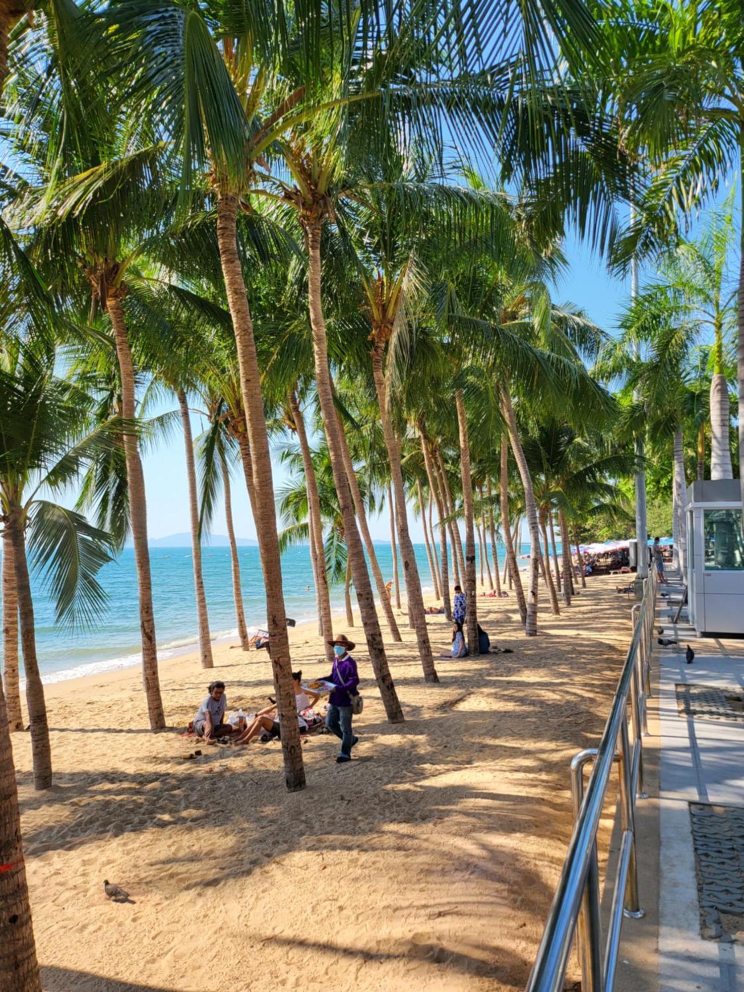 Candy Beach Seaview Jomtien Luaran gambar